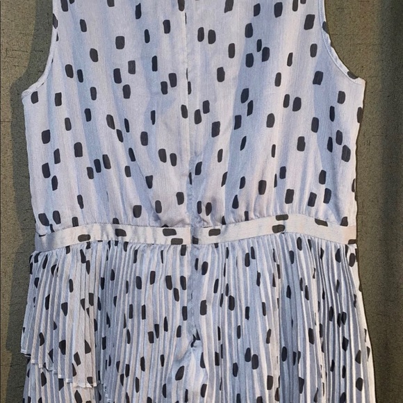 Blue dress with polkadots - Picture 2 of 4